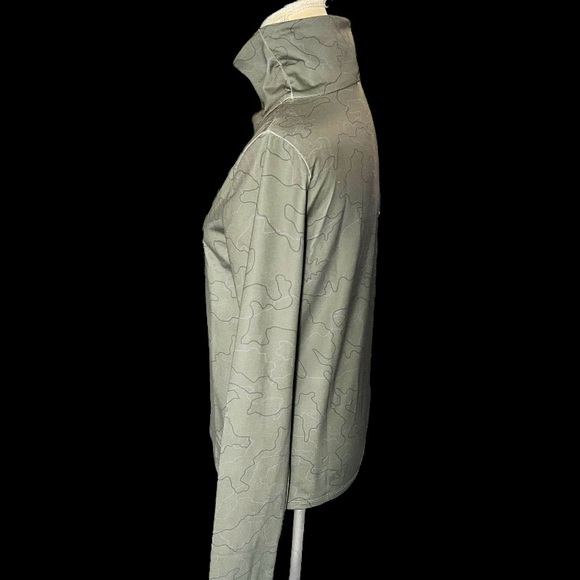 Under Armour Women's UA Cold Weather Funnel Neck Top, Size XS NWT! - Picture 5 of 7